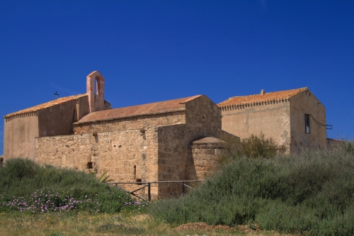 Sant'Efisio a Nora: la chiesa della tradizione
